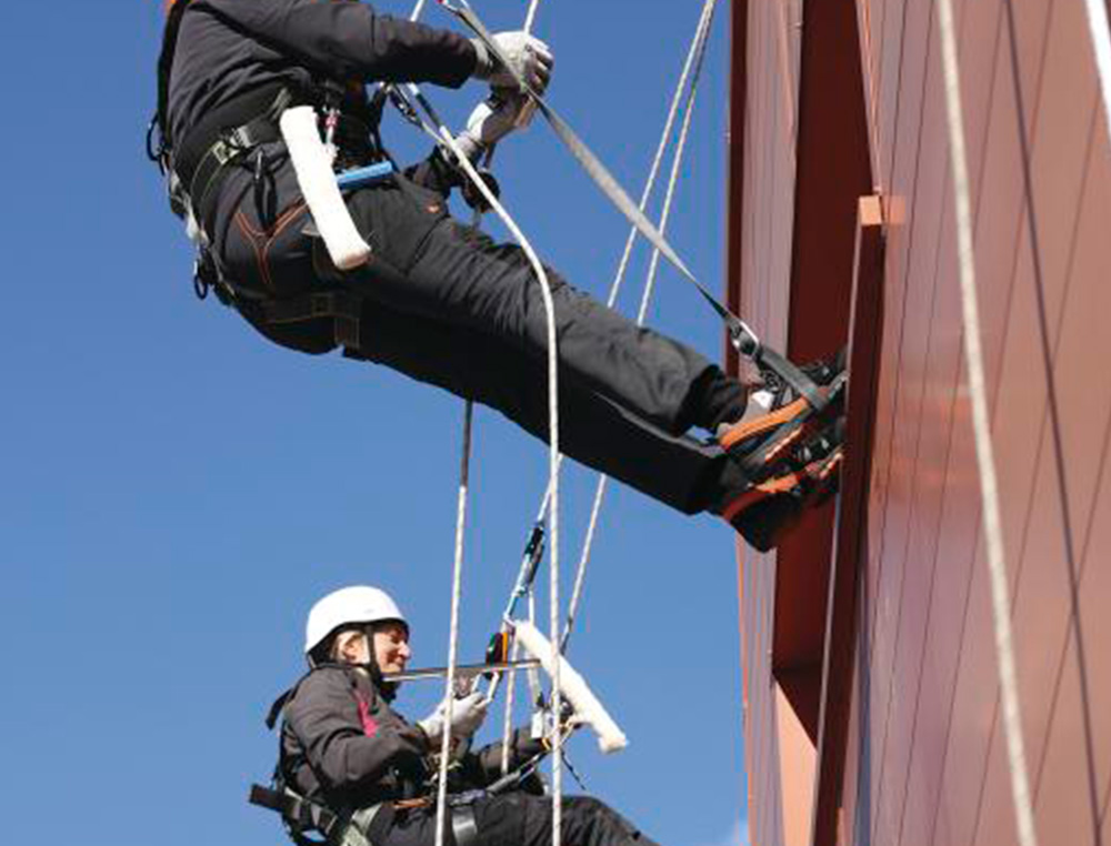 ZAPATOS DE SEGURIDAD DELTAPLUS MICROFIBRA PU SUELA PU MONO-DENSIDAD COLOR BLANCO TALLA 39