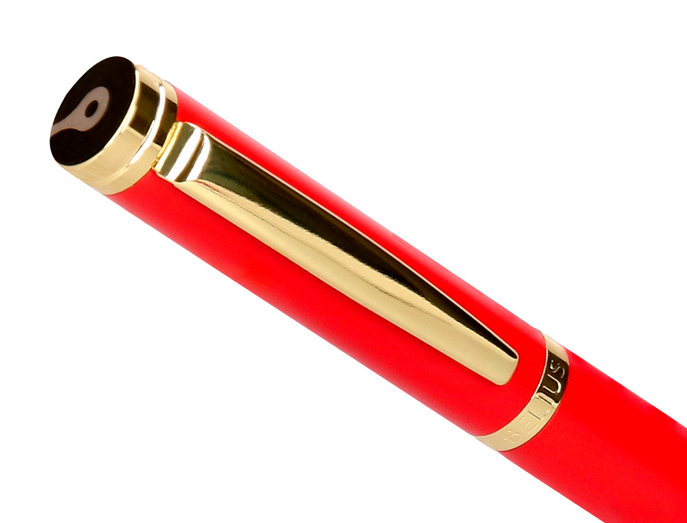PLUMA Y ESTUCHE CUERO BELIUS PASSION DOR ALUMINIO TEXTURA CEPILLADA COLOR ROJO Y DORADO TINTA AZUL CAJA DE DISEO