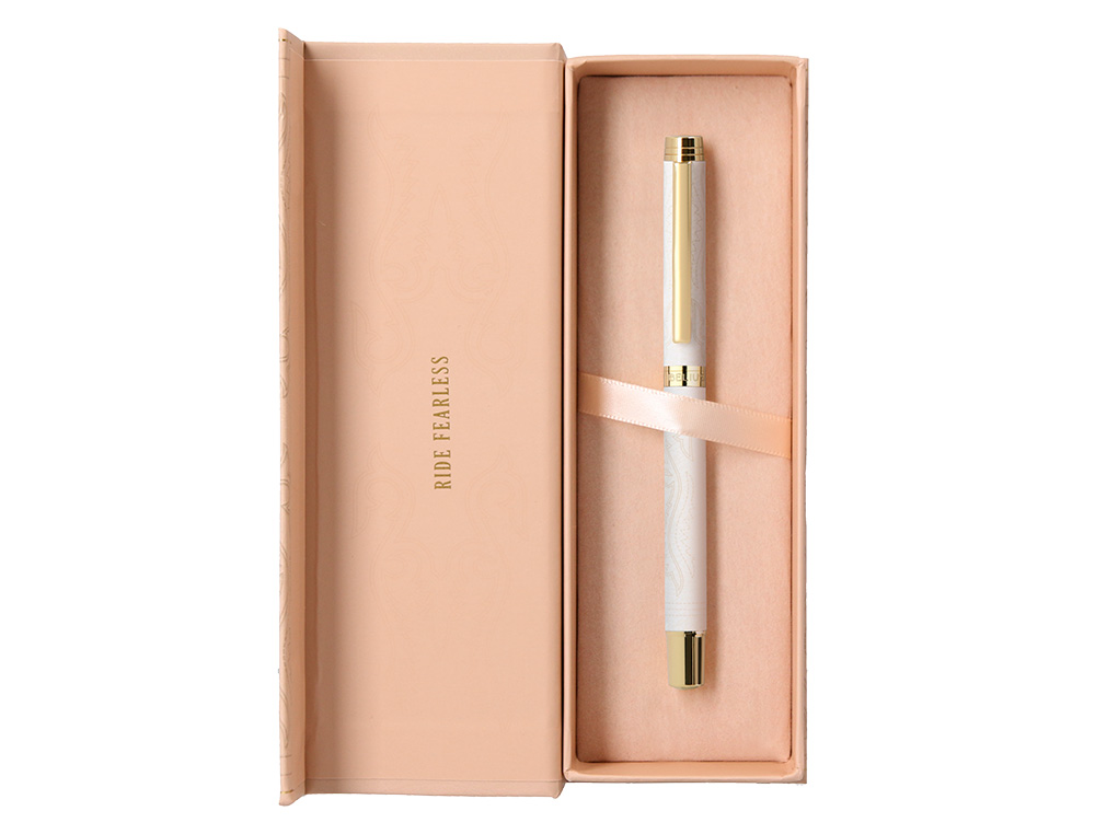 ROLLER BELIUS WILD WEST ALUMINIO COLOR CREMA DORADO TINTA COLOR NEGRO CAJA DE DISEÑO