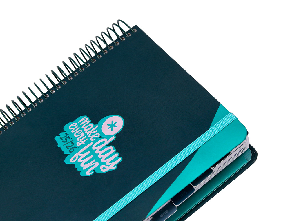 AGENDA ESCOLAR ANTARTIK 25-26 ESPIRAL FUN DAY AZUL OSCURO DIA PAGINA A5 BILINGE PAPEL FSC 80 GR