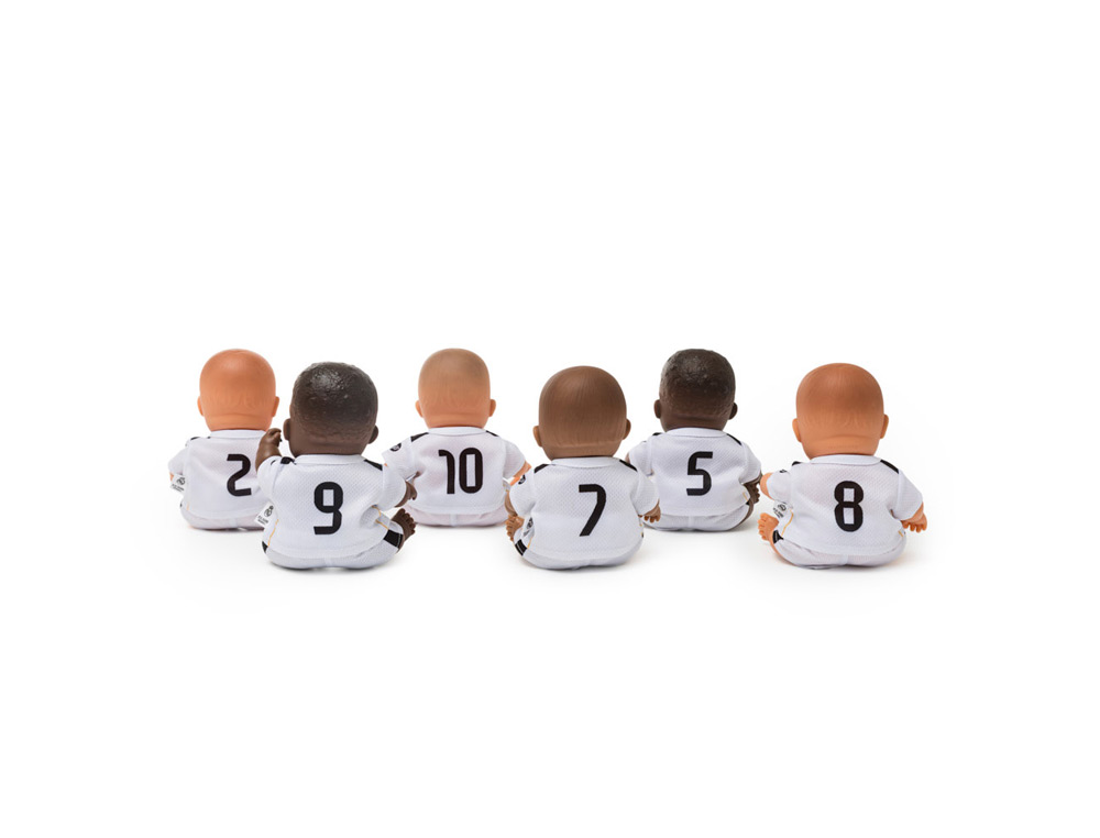 MUÑECO MINILAND REAL MADRID EXPOSITOR DE 12 UNIDADES SURTIDAS
